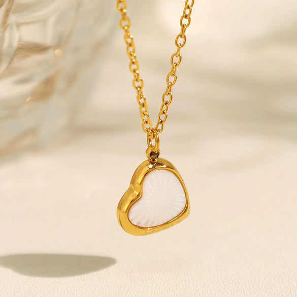 Wholesale 316L Stainless Steel Necklace Love Shell Pendant Women's Electroplated