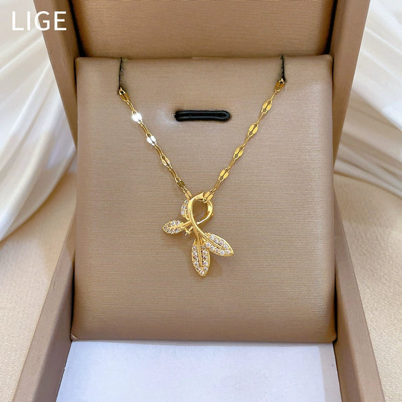Wholesale Titanium Steel Necklace With Diamond Microinlaid And Leaf Design For Women Light Luxury And Cartoon Style
