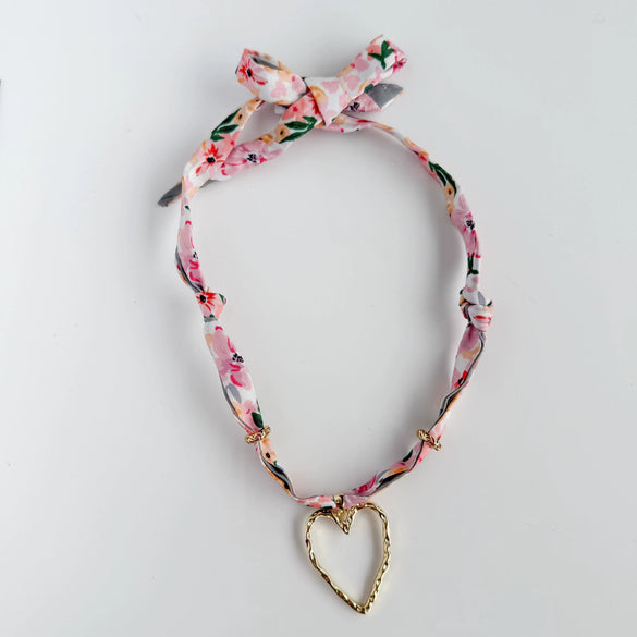 Wholesale Titanium Steel Necklace With Heart Bow Pendant Electroplated Design Unisex Minimalist Style