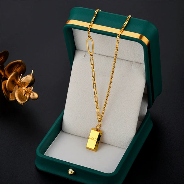 Wholesale Titanium Steel Ochain Clavicle Necklace For Women With Gold Inlaid Geometric Styling