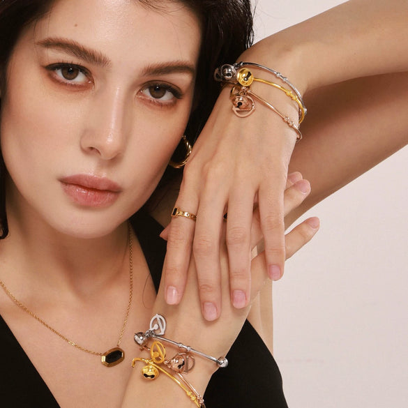 Wholesale 316L Stainless Steel Open Bracelet With Robot Cat Bell Creative And Popular Electroplated