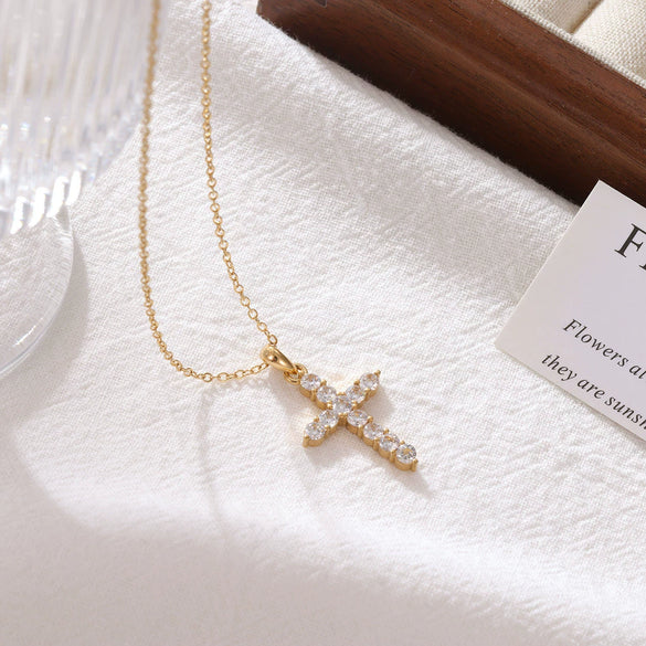 Wholesale Titanium Steel Pendant Necklace With Inlaid Zircon Geometric Design Electroplated O Word Chain For Women