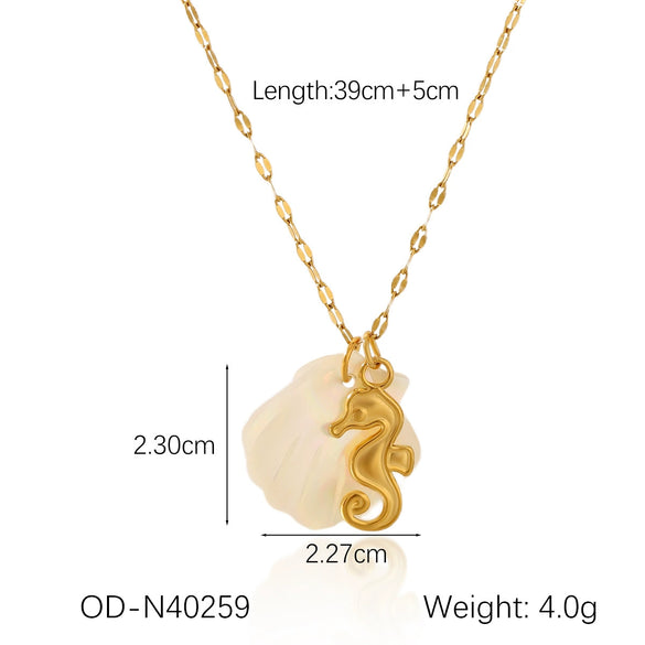Wholesale Titanium Steel Pendant Necklace With Starfish Conch Shell Design Ocean Wind Vacation Style Vacuum Plating For Women