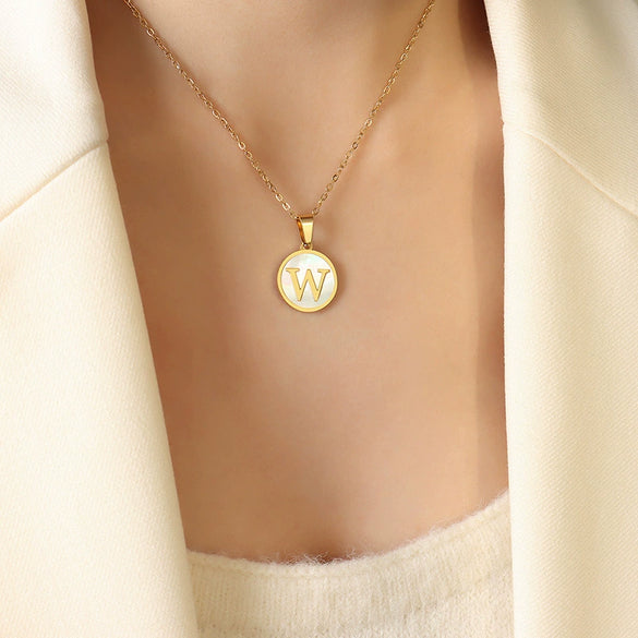 Wholesale 316L Stainless Steel Personality Letters Round Seashell Necklace With Electroplating For Women