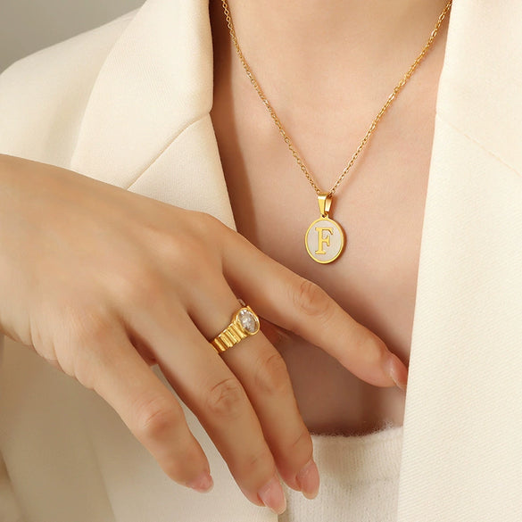 Wholesale 316L Stainless Steel Personality Letters Round Seashell Necklace With Electroplating For Women