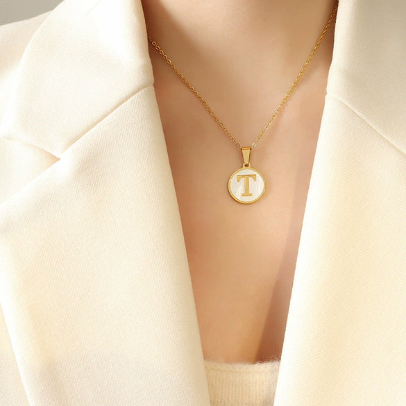 Wholesale 316L Stainless Steel Personality Letters Round Seashell Necklace With Electroplating For Women