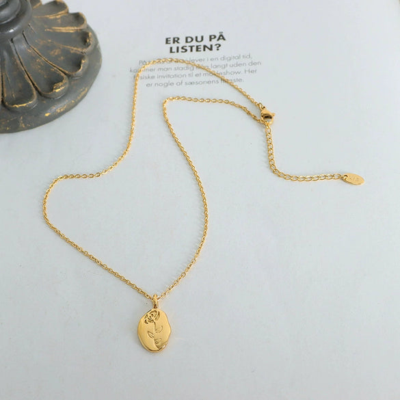 Wholesale 316L Stainless Steel Personality Necklace With Irregular Oval Shape Geometric Pattern And 18K Gold Plated Embossed Rose Design
