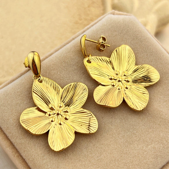 Wholesale Titanium Steel Petal Geometric Women's Highend Earrings