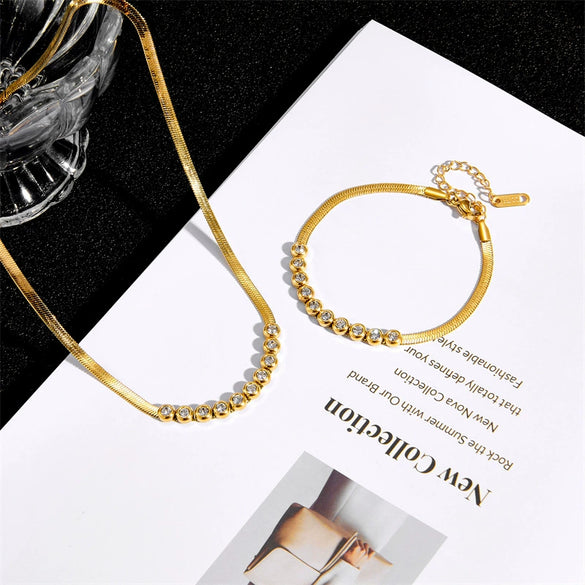 Wholesale Titanium Steel Retro Geometric Diamond Inlaid Necklace And Bracelet With Box Chain