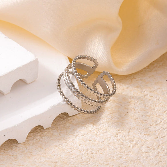 Wholesale Titanium Steel Ring Retro Style With Leaves Heart Shape Flower Letters Numbers Electroplating For Women