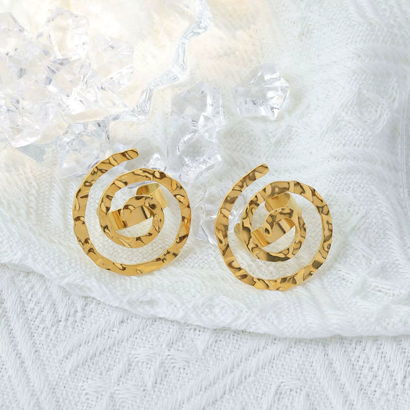 Wholesale Titanium Steel Ring With Geometric Pattern And Electroplating Exaggerate Style Hollow Design