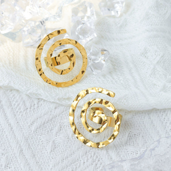 Wholesale Titanium Steel Ring With Geometric Pattern And Electroplating Exaggerate Style Hollow Design