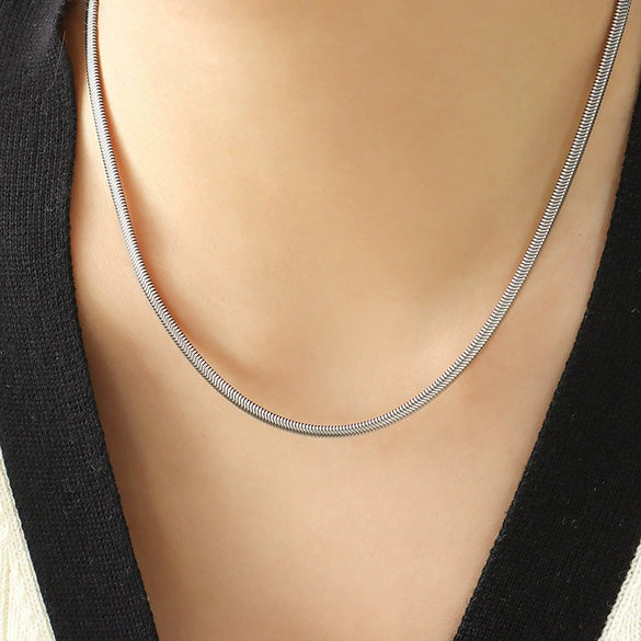 Wholesale 316L Stainless Steel Snake Bone Chain Necklace With Geometric Pattern And Gold Plated Electroplating For Women