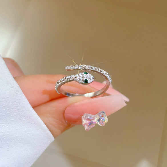 Wholesale Titanium Steel Snakeshaped Crownpatterned Polished Unisex Ring