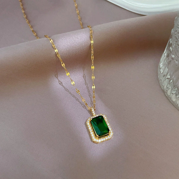Wholesale Titanium Steel Square Emerald Necklace With Diamond Microinlaid And Copper Plated Gold Pendant Geometric Style For Women