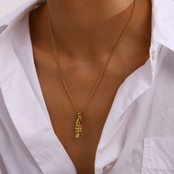 Wholesale Titanium Steel Stainless Steel Geometric Fishbone Pendant Necklace With Electroplating Quiet Design Does Not Fade