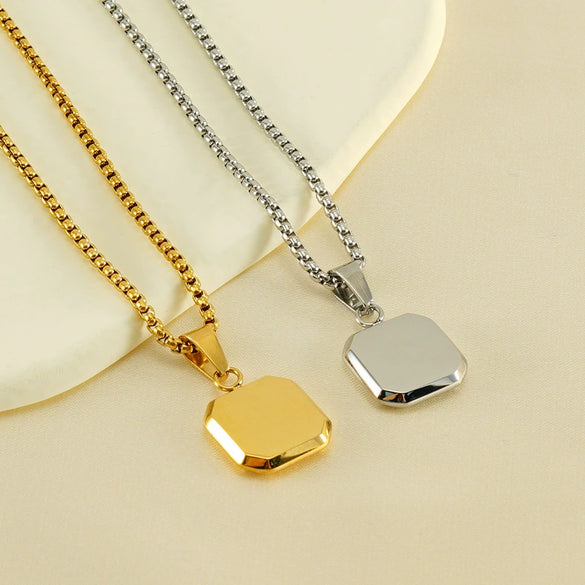 Wholesale Titanium Steel 316L Stainless Steel Geometric Pendant Necklace For Women Light Luxury With Natural Gold Sand