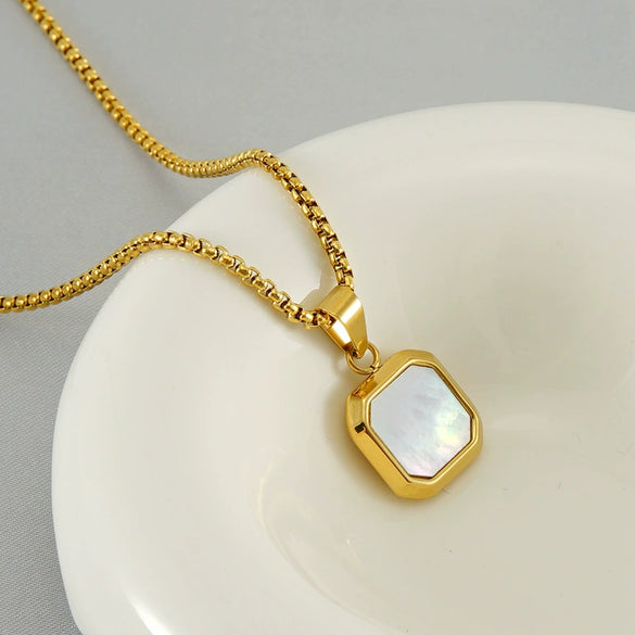Wholesale Titanium Steel 316L Stainless Steel Geometric Pendant Necklace For Women Light Luxury With Natural Gold Sand