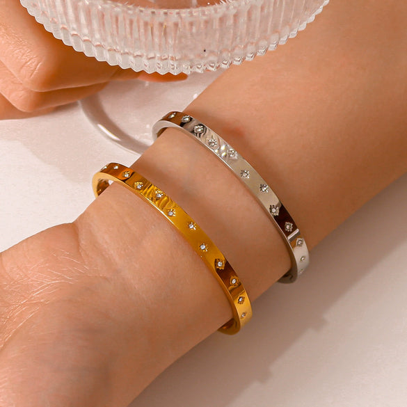 Wholesale Titanium Steel Star Buckle Zircon Bracelet With Electroplating Treatment Non Fading