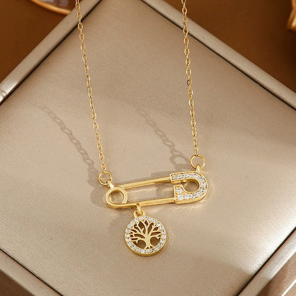 Wholesale Titanium Steel Sunflower Necklace Electroplated O Chain For Women Light Luxury Versatile Style
