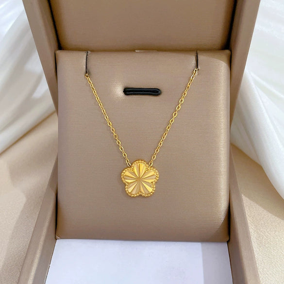 Wholesale Titanium Steel Three Dimensional Flower Geometric Style Electroplated Necklace For Unisex