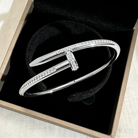 Wholesale Titanium Steel Vacuum Electroplated And Polished Nonfading Full Diamond Nail Bracelet With Exquisite Clasp Design Geometric Temperament Style Jewelry Accessories