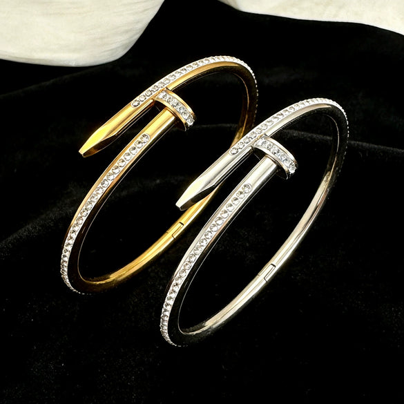Wholesale Titanium Steel Vacuum Electroplated And Polished Nonfading Full Diamond Nail Bracelet With Exquisite Clasp Design Geometric Temperament Style Jewelry Accessories