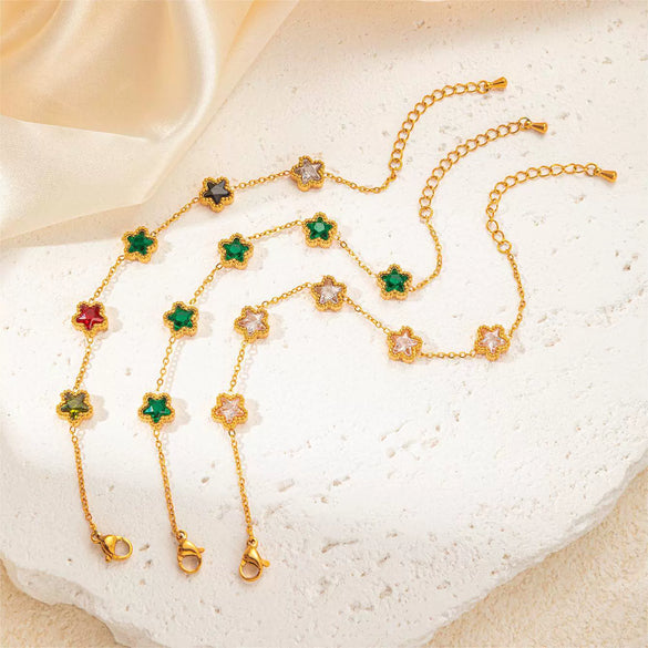 Wholesale Titanium Steel Women's Bracelet With Flower And Rhombus Patterns Electroplated In Golden Retro Elegant Style