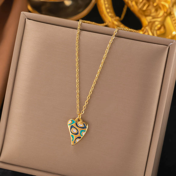 Wholesale Titanium Steel Women's Geometric Retro Necklace With Electroplating O Word Chain