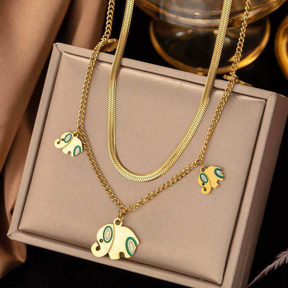 Wholesale Titanium Steel Women's Geometric Retro Necklace With Electroplating O Word Chain