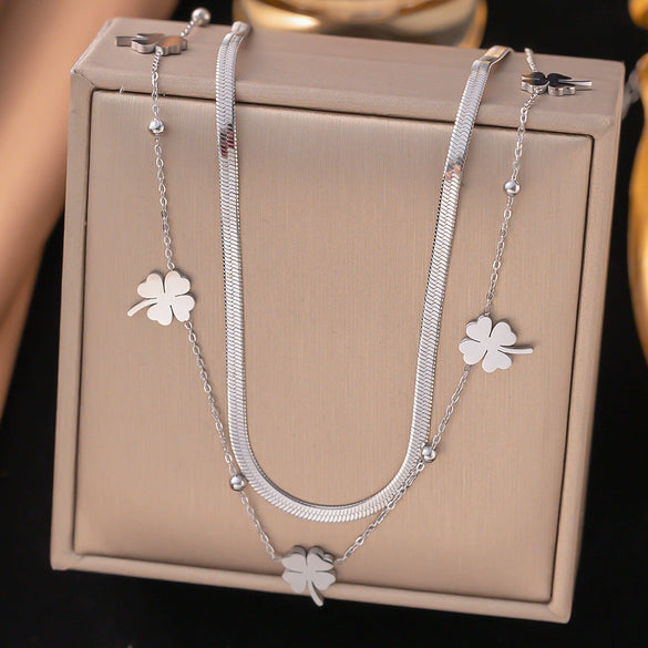 Wholesale Titanium Steel Women's Geometric Retro Necklace With Electroplating O Word Chain