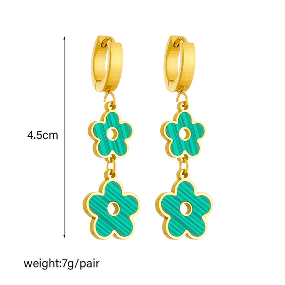 Wholesale Titanium Steel Women's Jewelry Earrings With Retro Plant Flowers Style And Electroplating Treatment