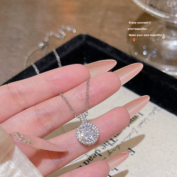 Wholesale Titanium Steel Women's Light Luxury Geometric Pendant Necklace With Electroplating And Mixed Gemstone Setting And Cross Chain