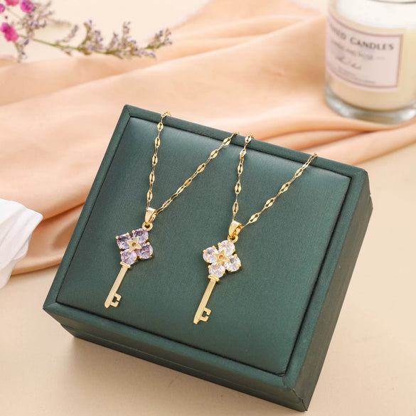 Wholesale Titanium Steel Women's Light Luxury Geometric Twisted Chain Necklace With Mixed Gem Inlay And Electroplating