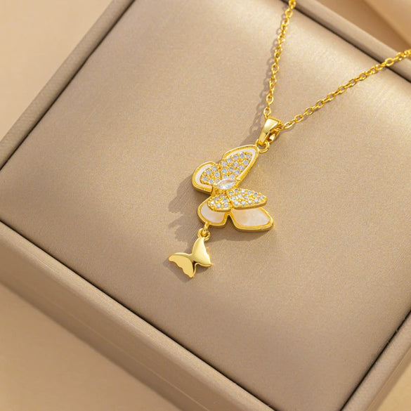 Wholesale Titanium Steel Women's Necklace With Bow Pattern And Electroplating Treatment