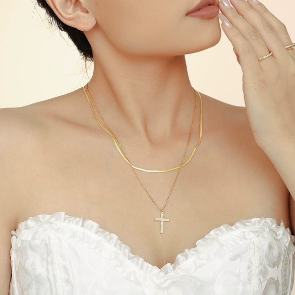Wholesale 316L Stainless Steel Zircon Geometric Pendant Necklace For Women With Electroplating Treatment And Regular Chain
