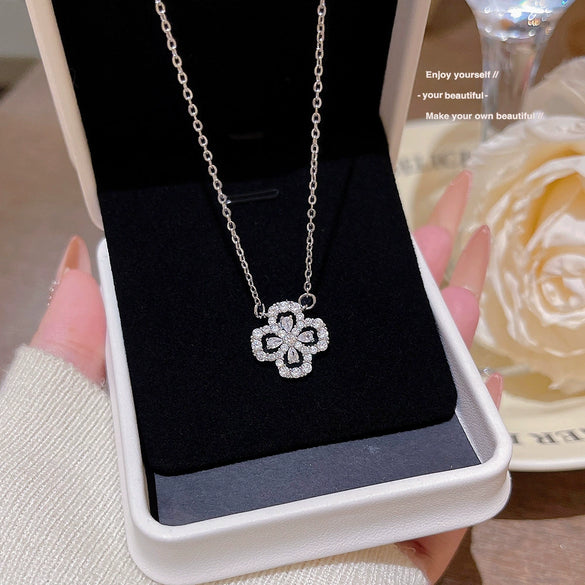 Wholesale Titanium Steel Zircon Necklace Light Luxury Niche Style Geometric Fourleaf Flower Pendant Mixed Gemstone Setting For Women