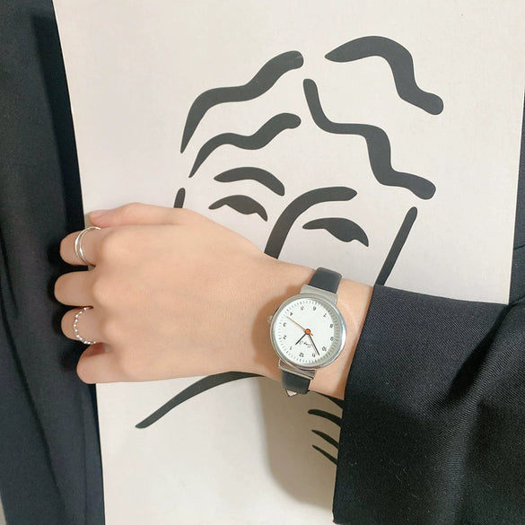 Wholesale Trendy Fashion Round Quartz Watches For Men And Women Alloy Case And Ordinary Glass Mirror Leisure Style