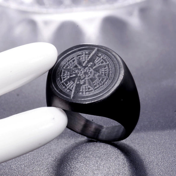 Wholesale Unisex Compass Geometric Stainless Steel Ring With Oil Treatment