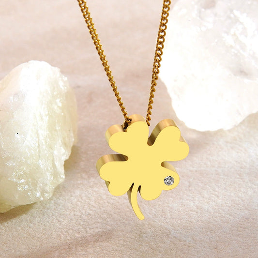 Wholesale Unisex Electroplated Geometric Fourleaf Clover Stainless Steel Necklace Light Luxury Style