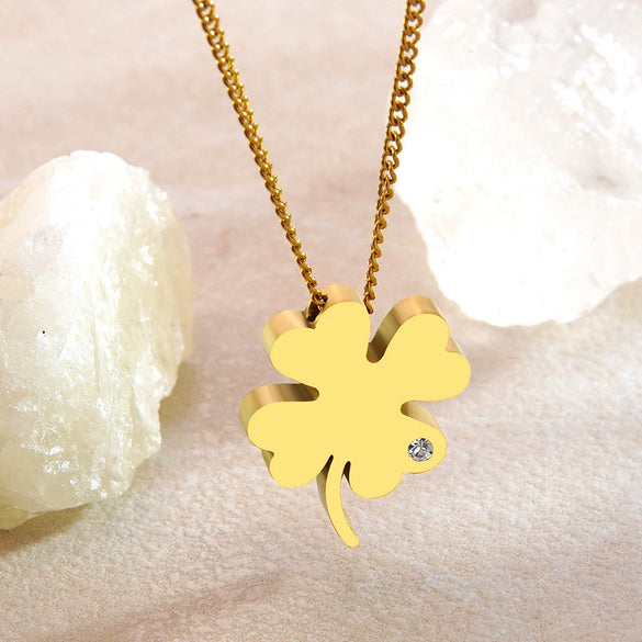 Wholesale Unisex Electroplated Geometric Fourleaf Clover Stainless Steel Necklace Light Luxury Style