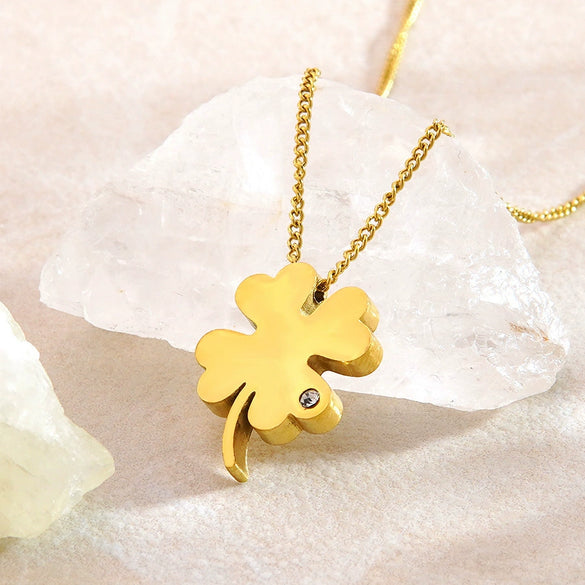 Wholesale Unisex Electroplated Geometric Fourleaf Clover Stainless Steel Necklace Light Luxury Style