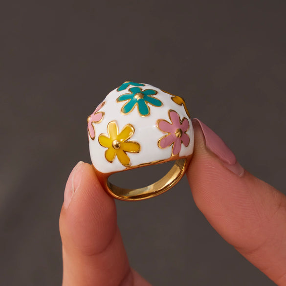 Wholesale Unisex Electroplated Geometric Stainless Steel Flower Zircon Ring With Light Luxury Style