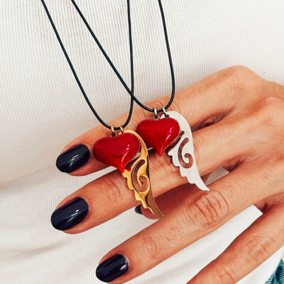 Wholesale Unisex Electroplated Stainless Steel Heart Shape Wax Rope Chain Love Wings Pendant Necklace In Sweet And Cool Style