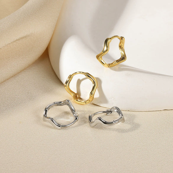 Wholesale Unisex Geometric And Heartshaped Copper Goldplated Earrings