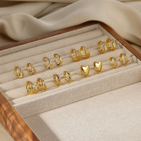 Wholesale Unisex Geometric And Heartshaped Copper Goldplated Earrings