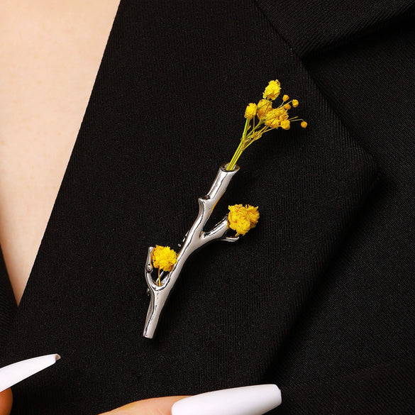 Wholesale Unisex Geometric Forestinspired Alloy Electroplated Dried Flower Brooch Clothing Accessory