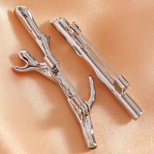 Wholesale Unisex Geometric Forestinspired Alloy Electroplated Dried Flower Brooch Clothing Accessory