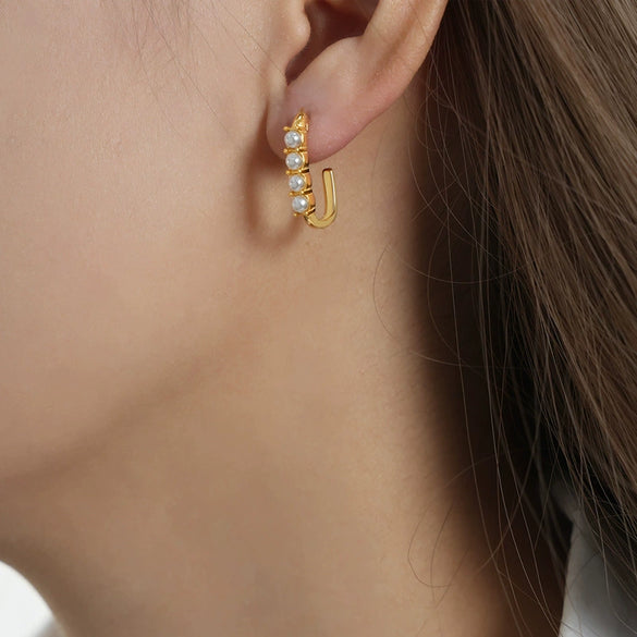 Wholesale Unisex Geometric Inlaid High Gloss Beading Design Gold Plated Titanium Steel U Shaped Earrings