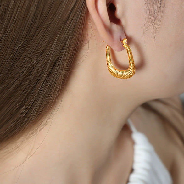 Wholesale Unisex Geometric Ins Style Gold Plated Titanium Steel Ushaped Earrings